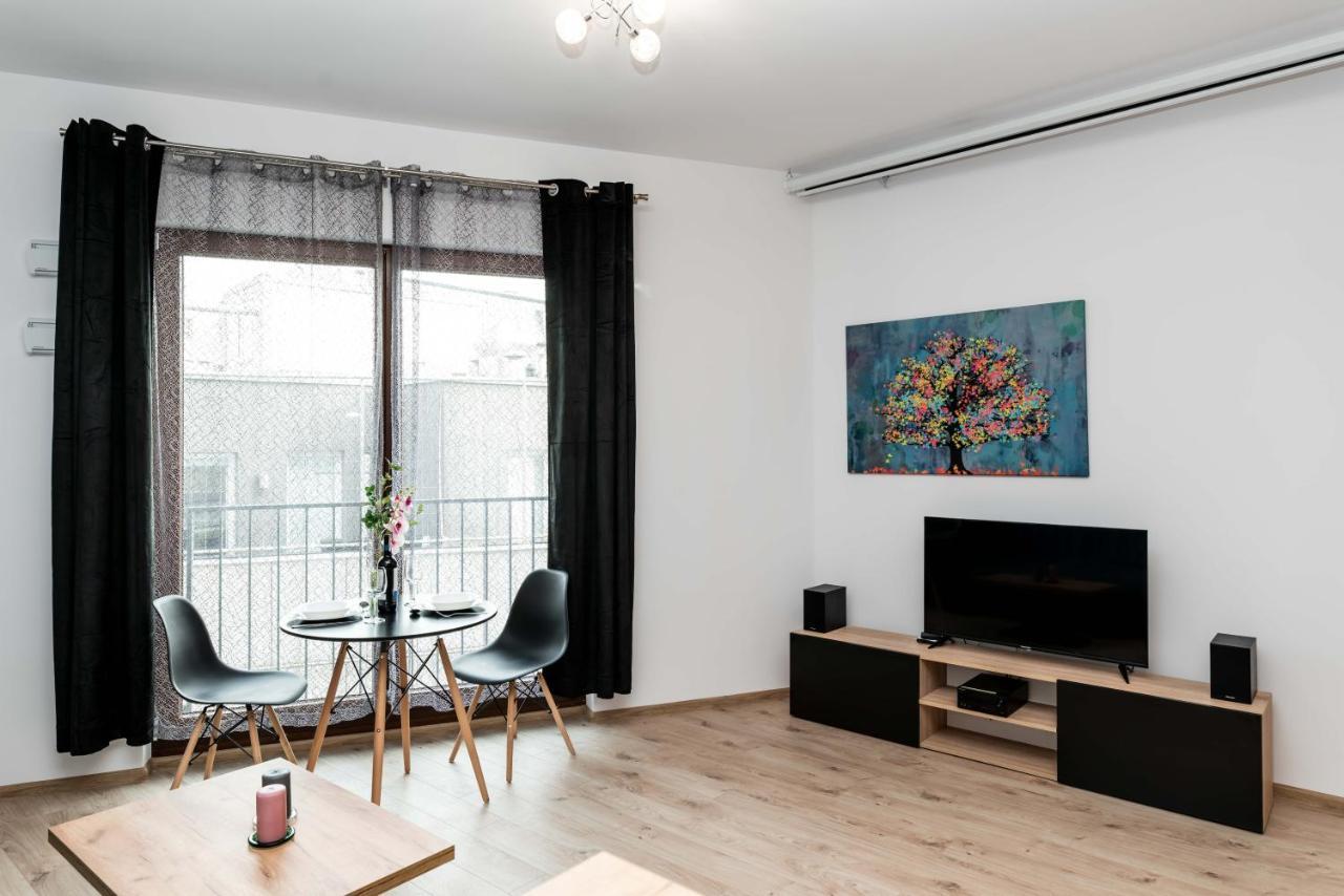 شقة فروتسواف  في Apartwro - Apartament Przy Wyspie Slodowej, Garaz, Projektor, Rowery المظهر الخارجي الصورة