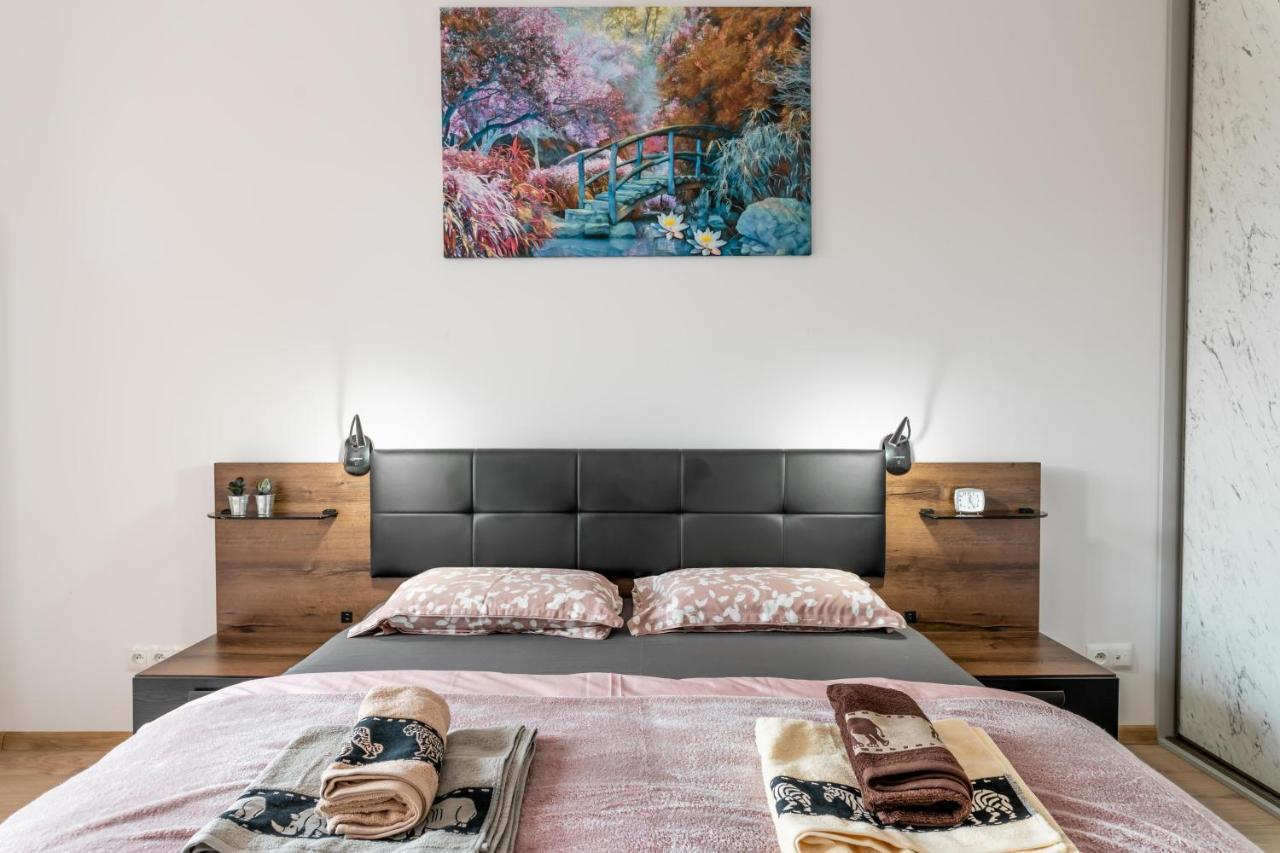 شقة فروتسواف  في Apartwro - Apartament Przy Wyspie Slodowej, Garaz, Projektor, Rowery المظهر الخارجي الصورة